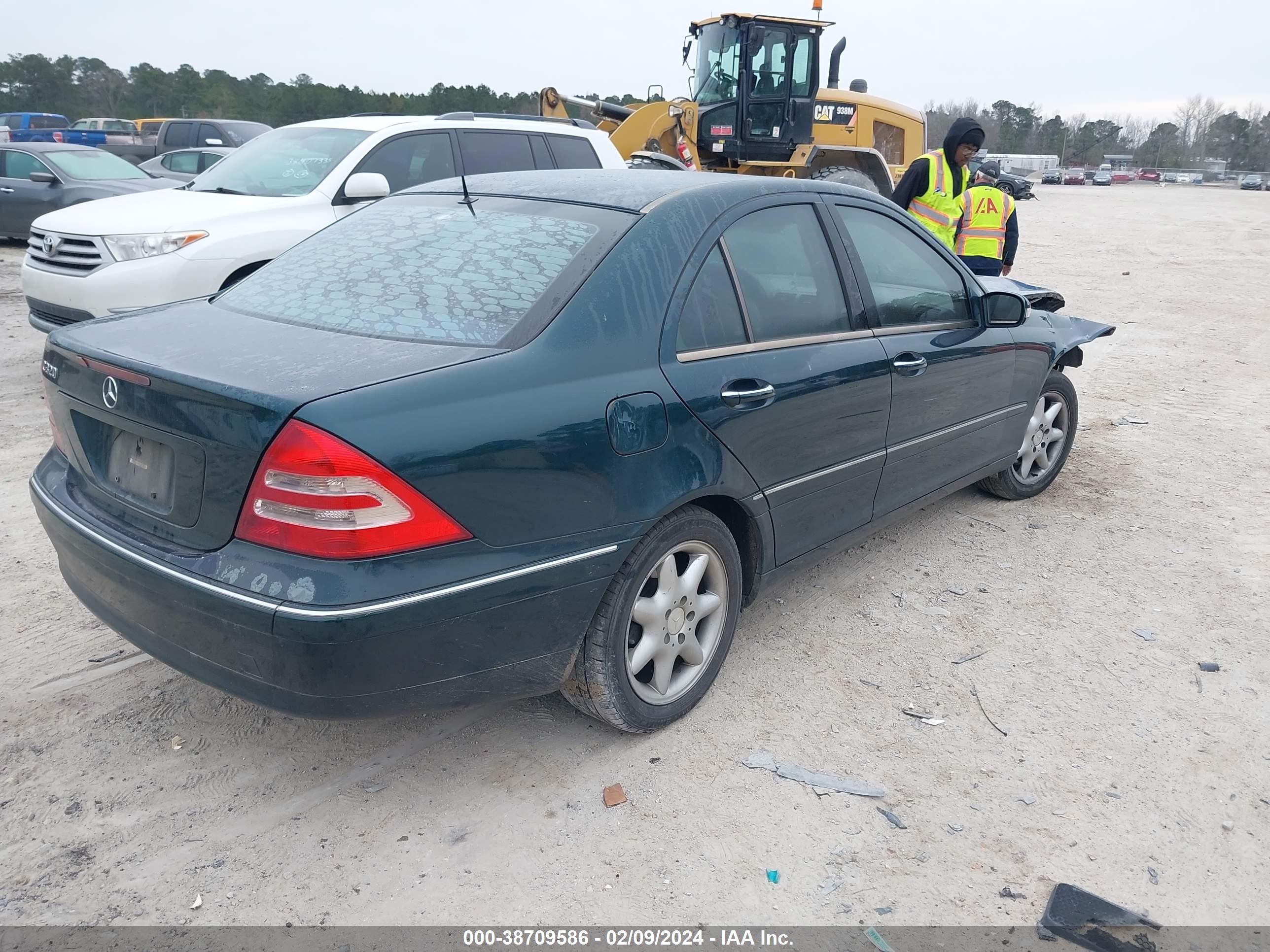 Photo 3 VIN: WDBRF64J92E006847 - MERCEDES-BENZ C-KLASSE 