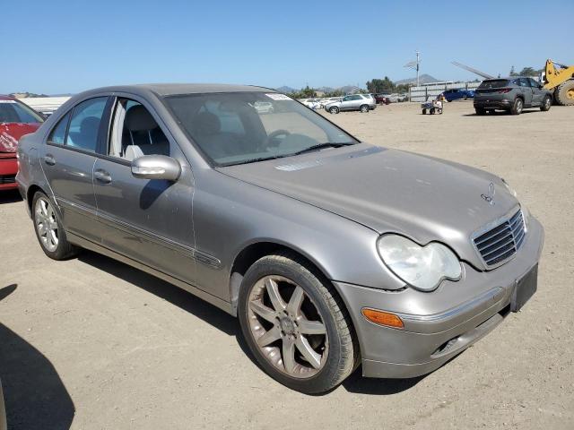 Photo 3 VIN: WDBRF64J93F379284 - MERCEDES-BENZ C 320 