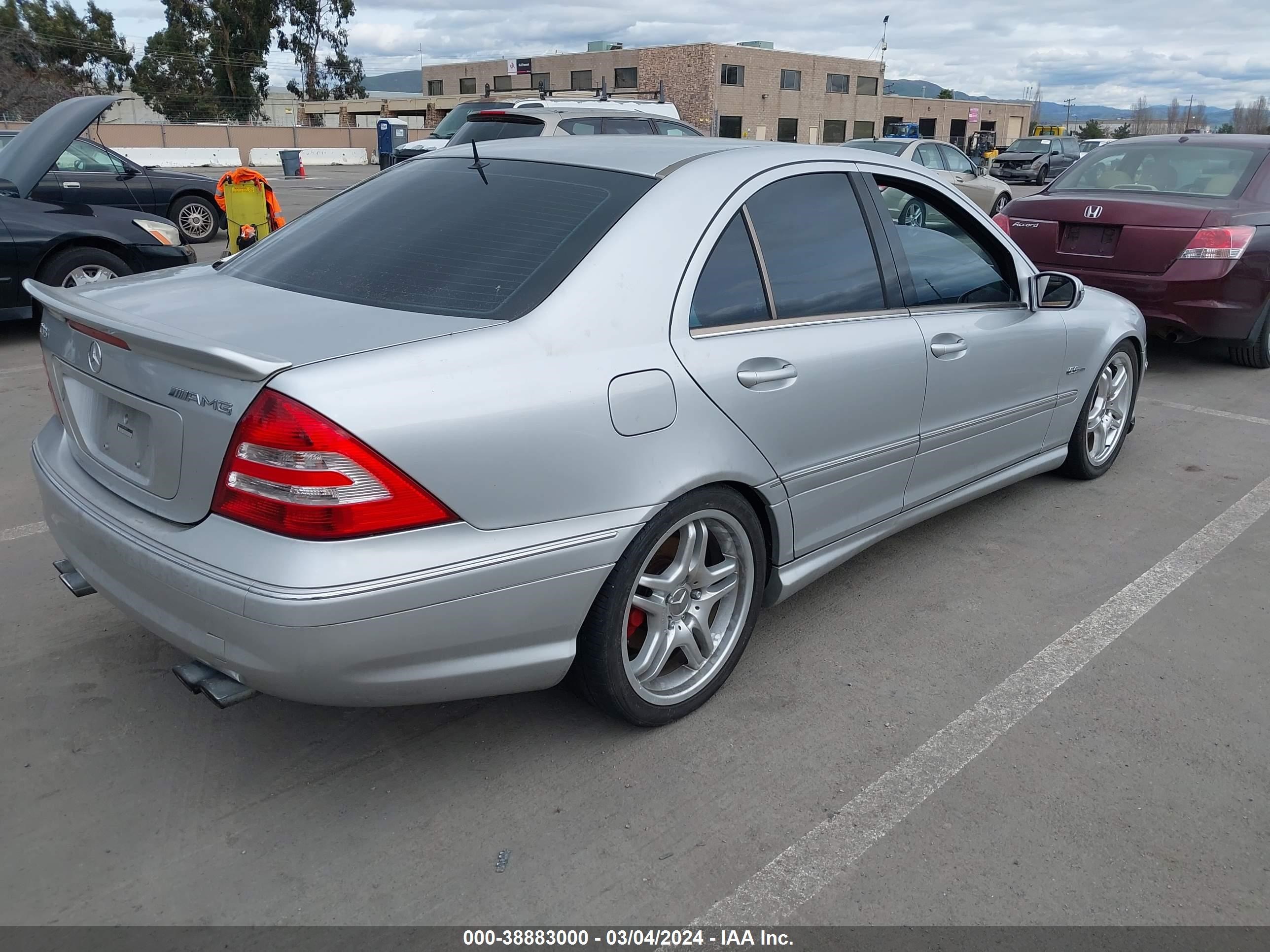 Photo 3 VIN: WDBRF76J25F608877 - MERCEDES-BENZ NULL 