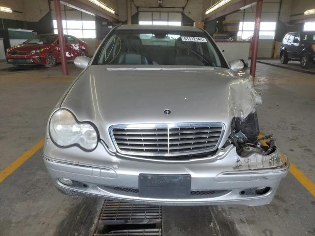 Photo 4 VIN: WDBRF81J03F412804 - MERCEDES-BENZ C-CLASS 