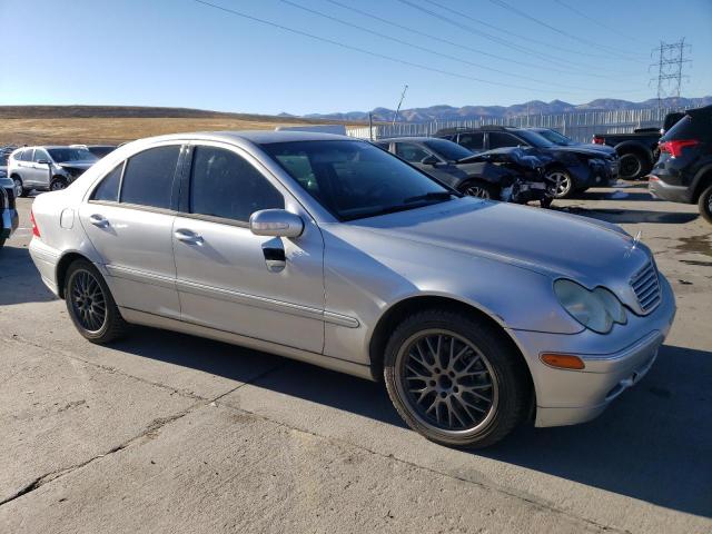 Photo 3 VIN: WDBRF81J04F451149 - MERCEDES-BENZ C-CLASS 