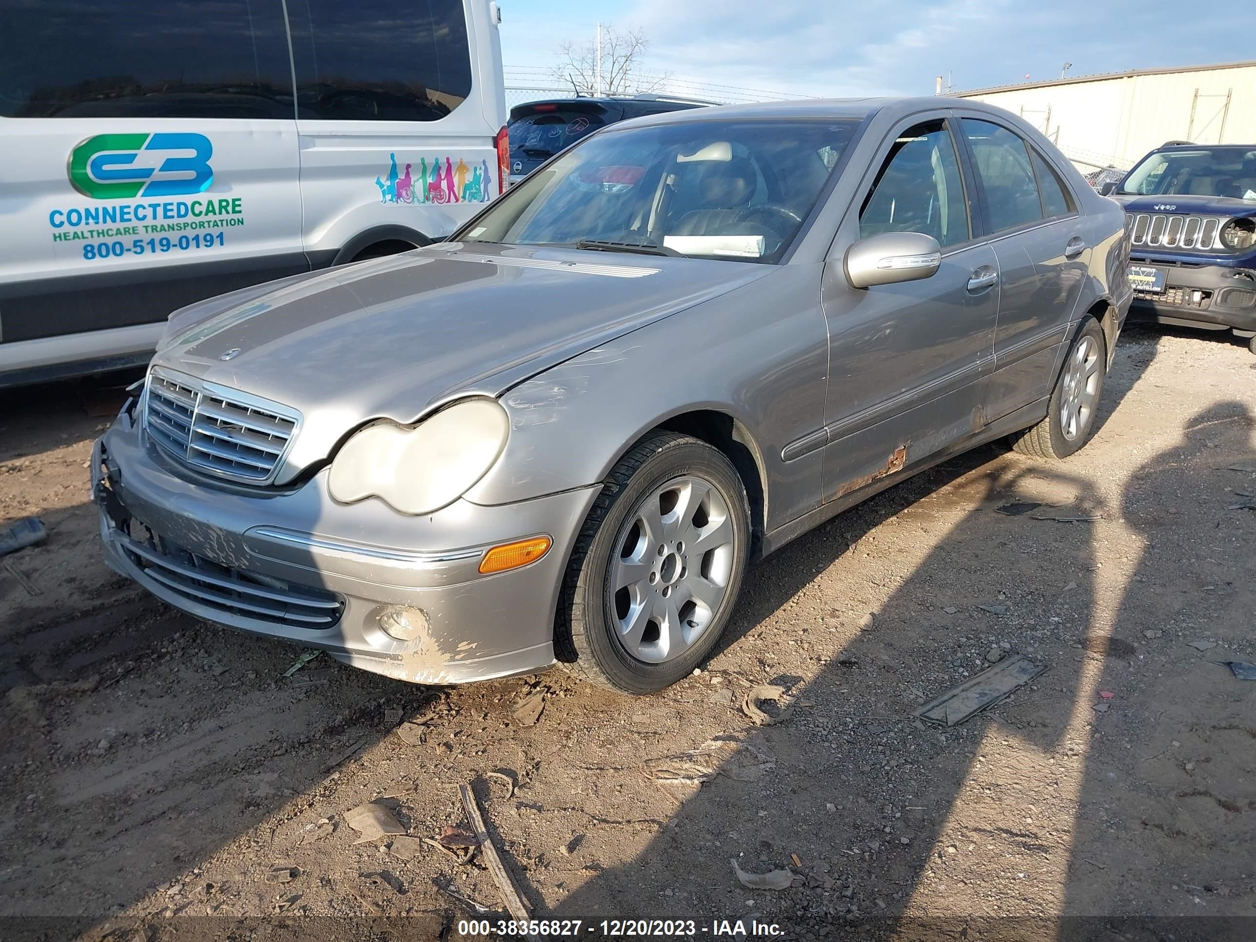 Photo 1 VIN: WDBRF81J05F617798 - MERCEDES-BENZ C-KLASSE 