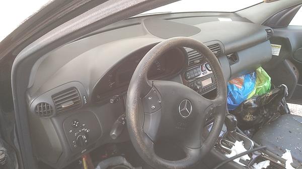 Photo 14 VIN: WDBRF81J24F543511 - MERCEDES-BENZ C 240 