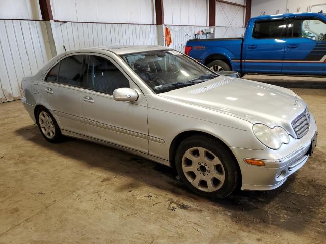 Photo 3 VIN: WDBRF81J25F692468 - MERCEDES-BENZ C-CLASS 