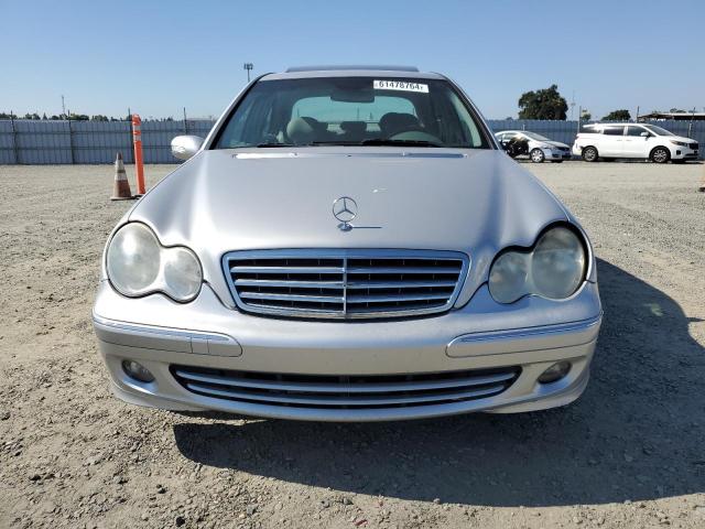 Photo 4 VIN: WDBRF81J65F693672 - MERCEDES-BENZ C-CLASS 