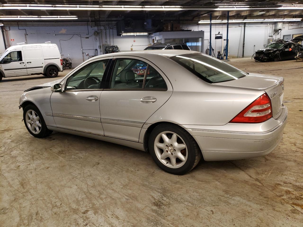 Photo 1 VIN: WDBRF81J84F541522 - MERCEDES-BENZ C-KLASSE 