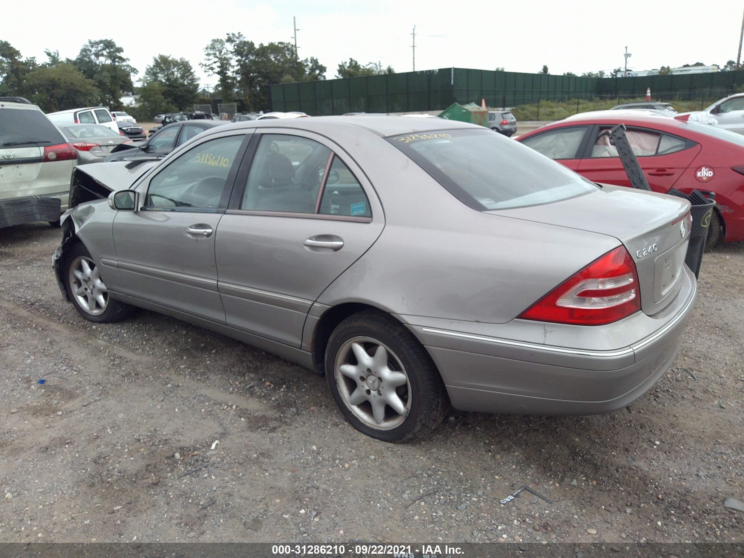 Photo 2 VIN: WDBRF81J93F399177 - MERCEDES-BENZ C-KLASSE 