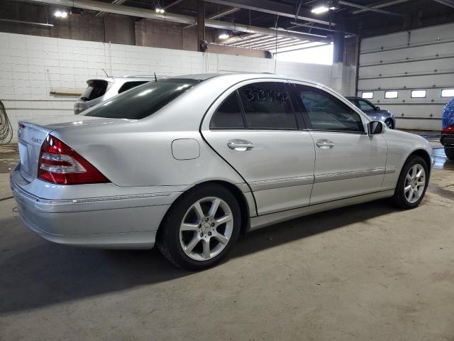 Photo 2 VIN: WDBRF81J95F583294 - MERCEDES-BENZ C-CLASS 