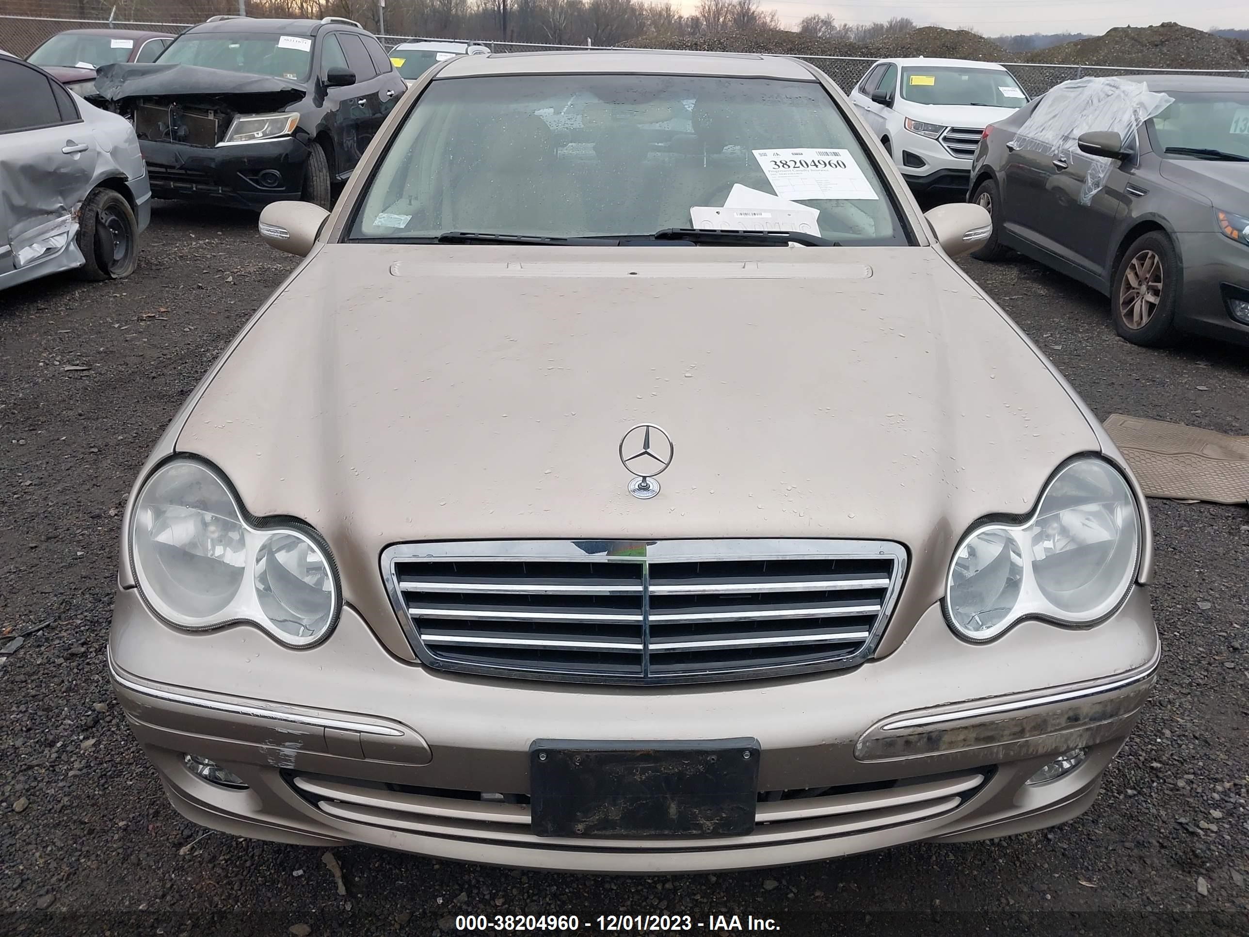 Photo 11 VIN: WDBRF81J95F679202 - MERCEDES-BENZ C-KLASSE 