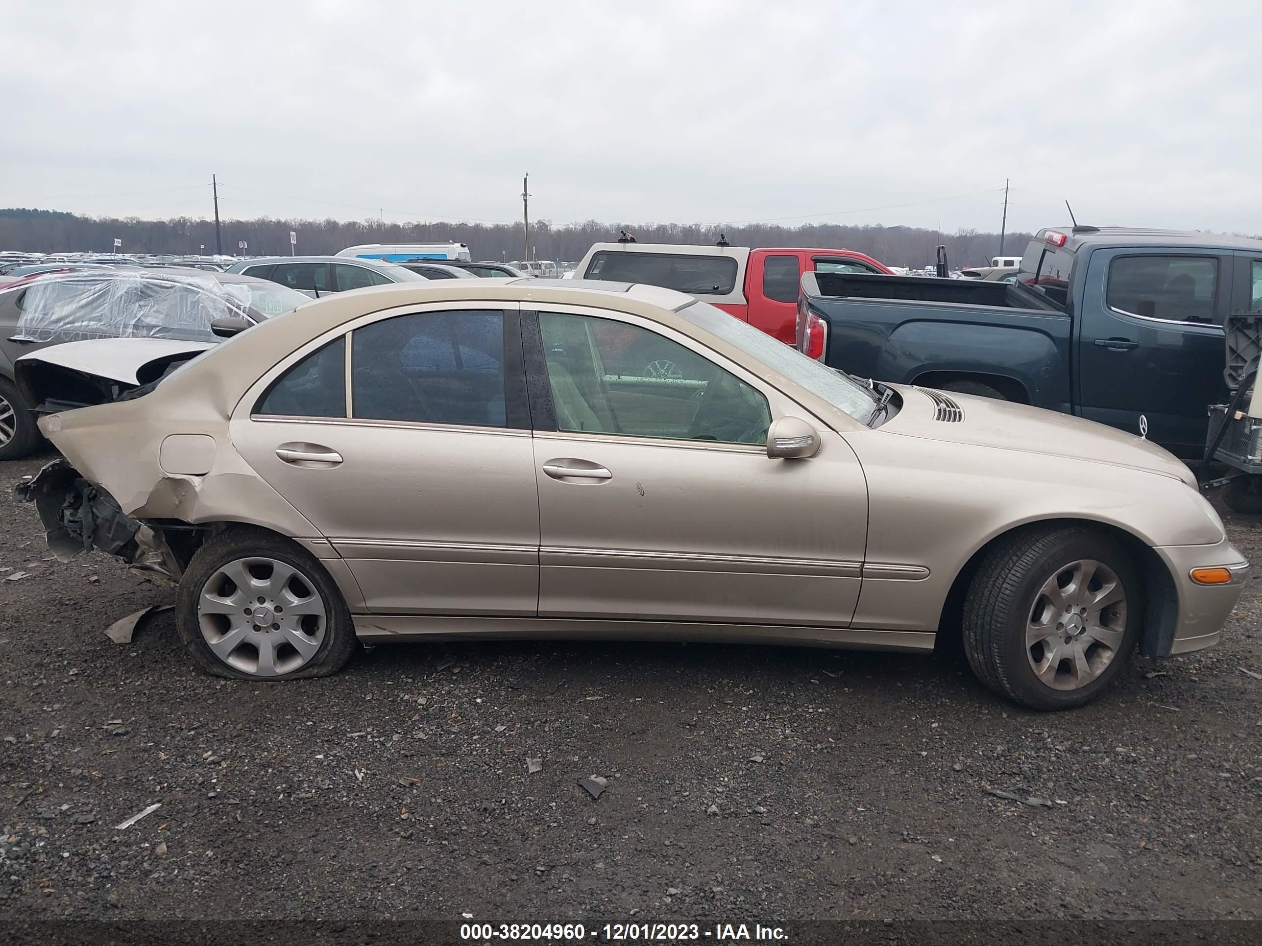 Photo 12 VIN: WDBRF81J95F679202 - MERCEDES-BENZ C-KLASSE 