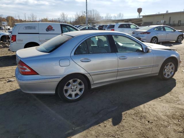 Photo 2 VIN: WDBRF81JX5F676521 - MERCEDES-BENZ C 240 4MAT 