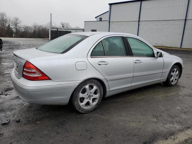 Photo 2 VIN: WDBRF84J23F400892 - MERCEDES-BENZ C-CLASS 