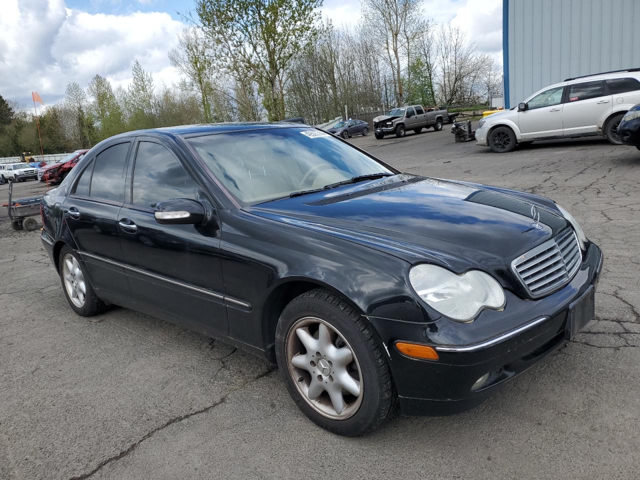 Photo 3 VIN: WDBRF84J34F447804 - MERCEDES-BENZ C-KLASSE 