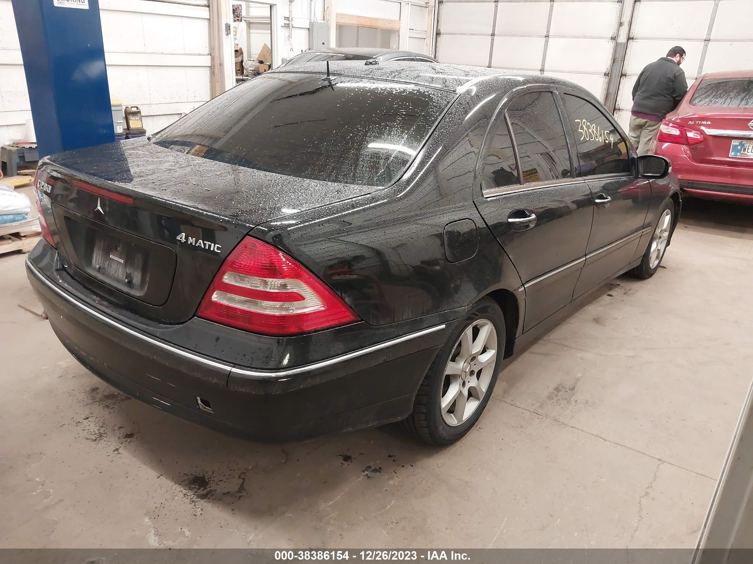 Photo 3 VIN: WDBRF92H07F918379 - MERCEDES-BENZ C-KLASSE 