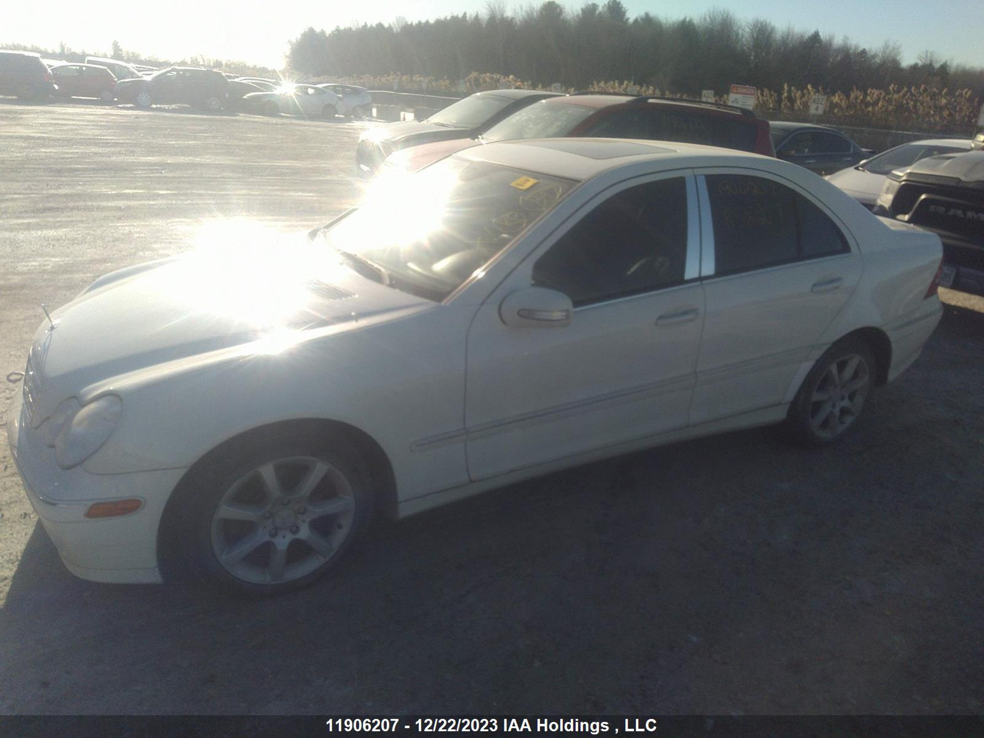 Photo 1 VIN: WDBRF92H37F858503 - MERCEDES-BENZ C-KLASSE 