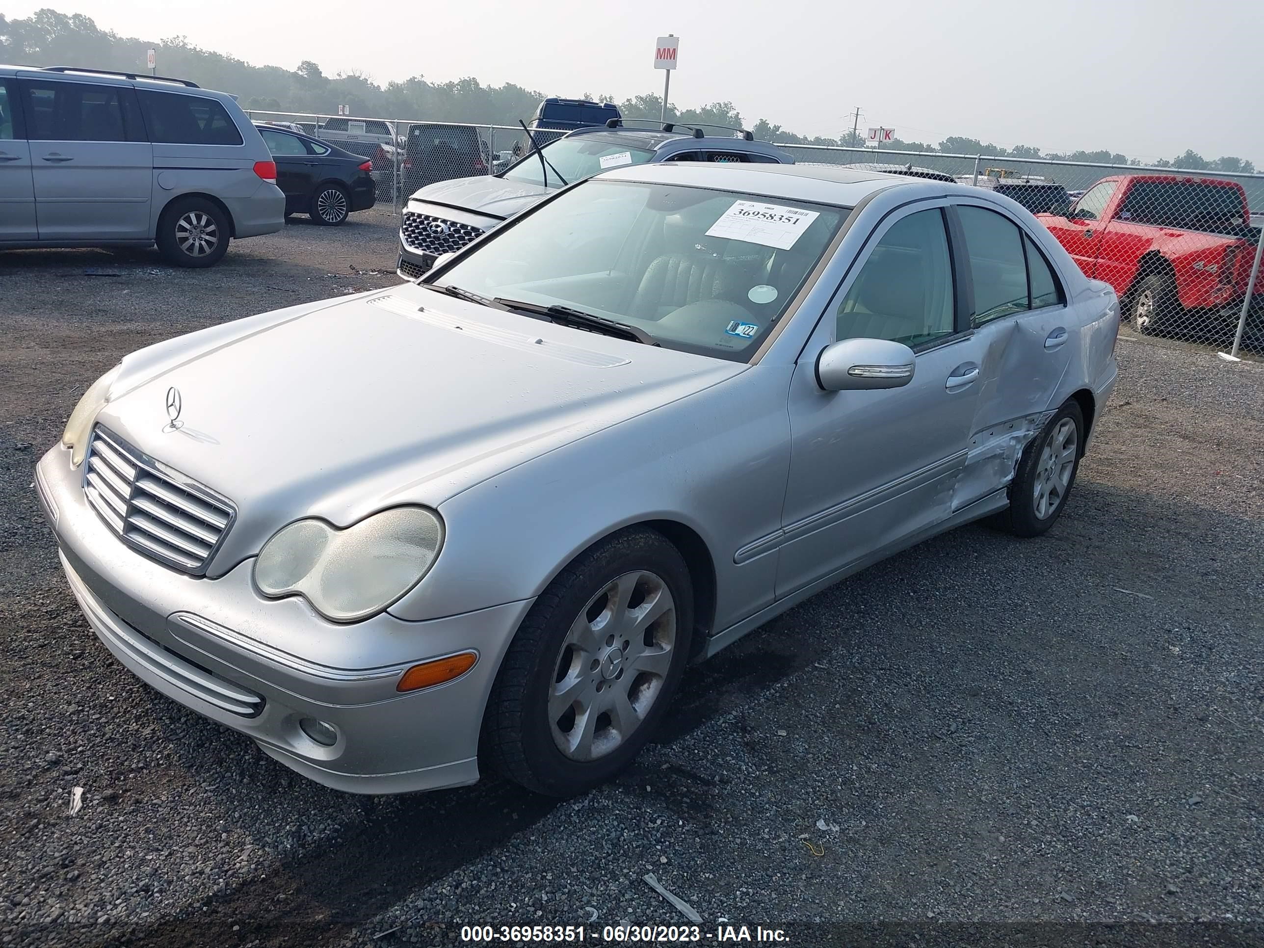 Photo 1 VIN: WDBRF92H46F777427 - MERCEDES-BENZ C-KLASSE 