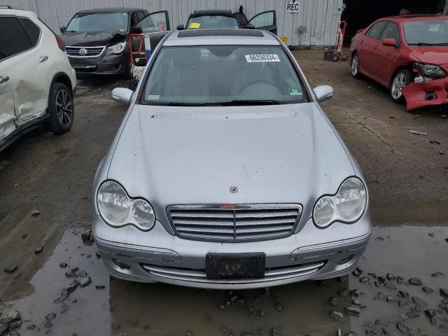 Photo 4 VIN: WDBRF92H57F867204 - MERCEDES-BENZ C-CLASS 