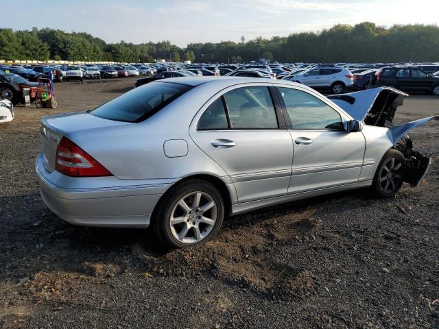 Photo 2 VIN: WDBRF92H77F922204 - MERCEDES-BENZ C 280 4MAT 