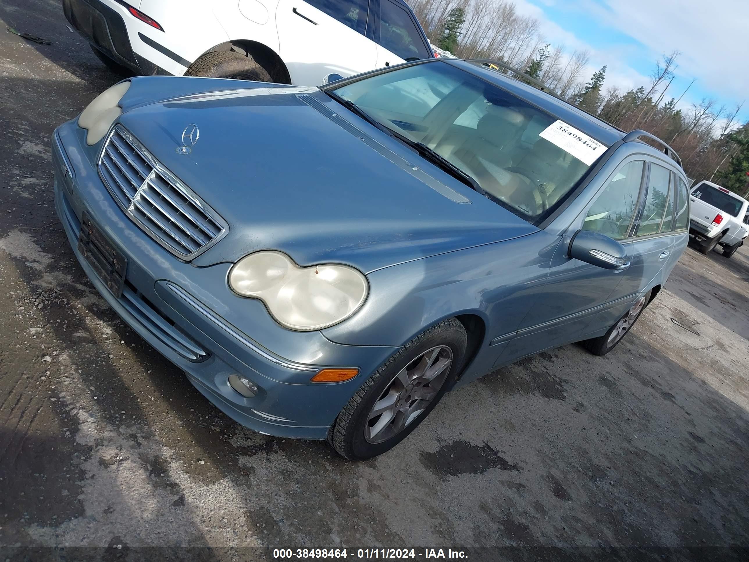 Photo 1 VIN: WDBRH61J25F597939 - MERCEDES-BENZ C-KLASSE 