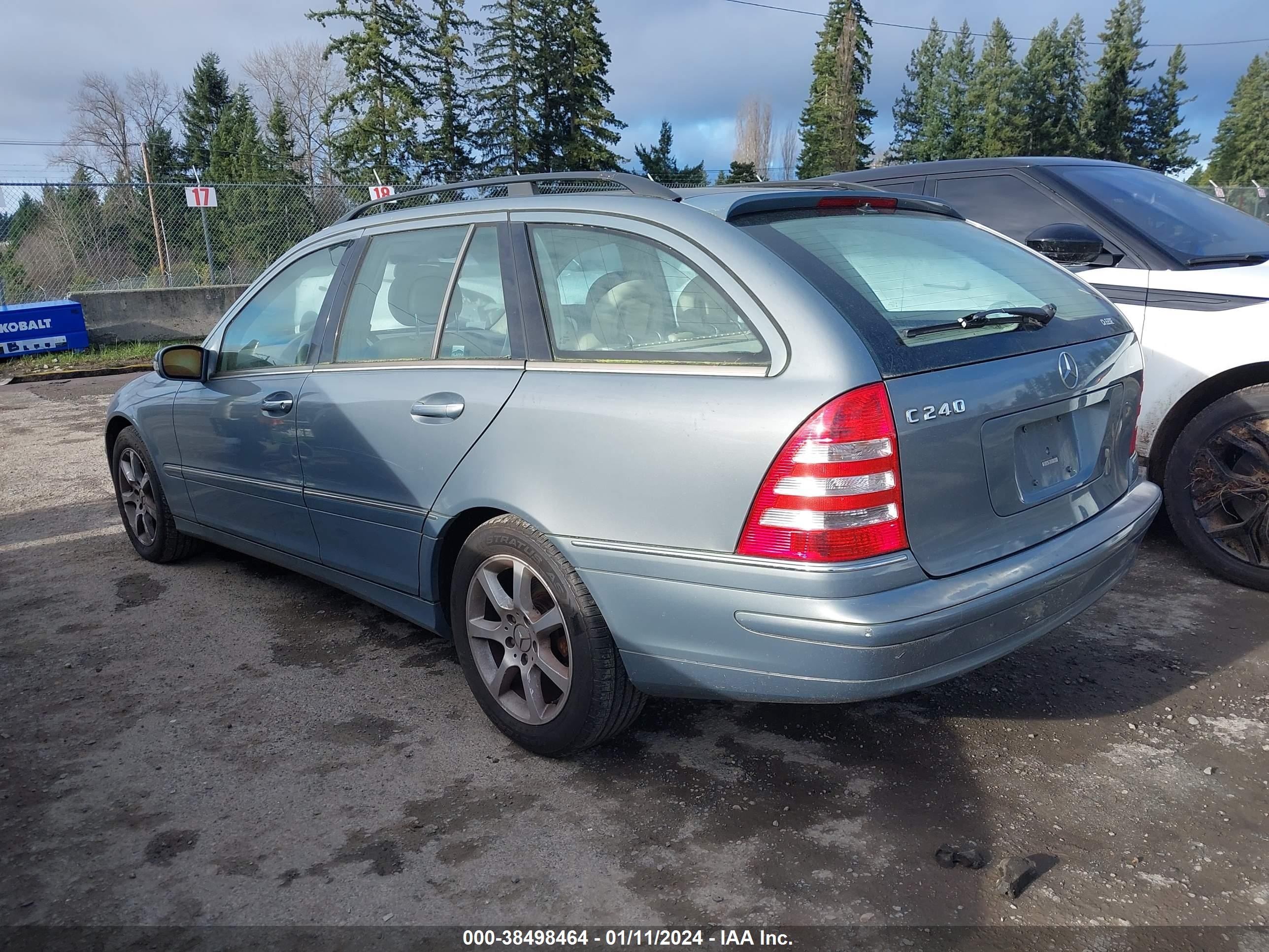 Photo 2 VIN: WDBRH61J25F597939 - MERCEDES-BENZ C-KLASSE 