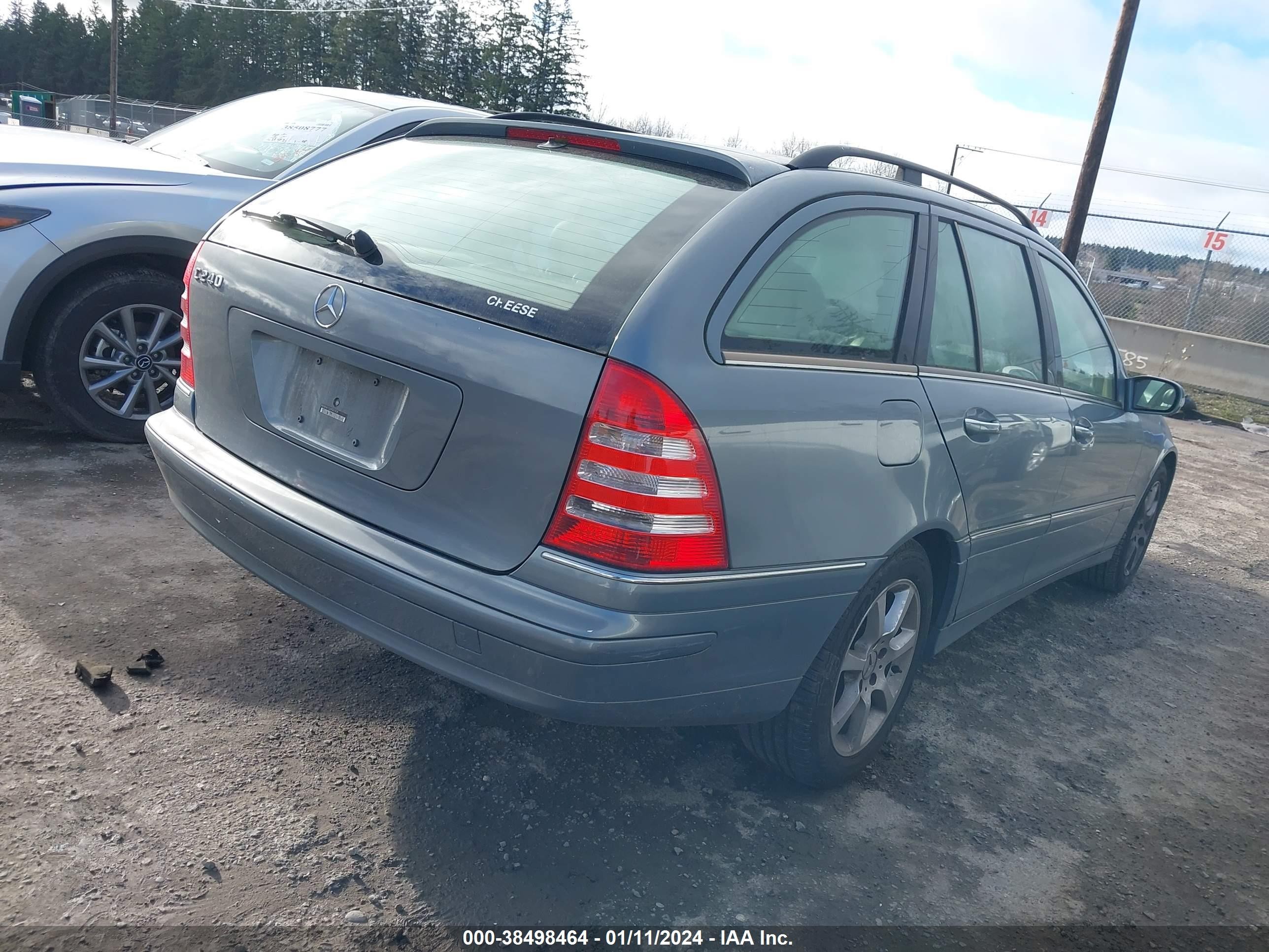 Photo 3 VIN: WDBRH61J25F597939 - MERCEDES-BENZ C-KLASSE 