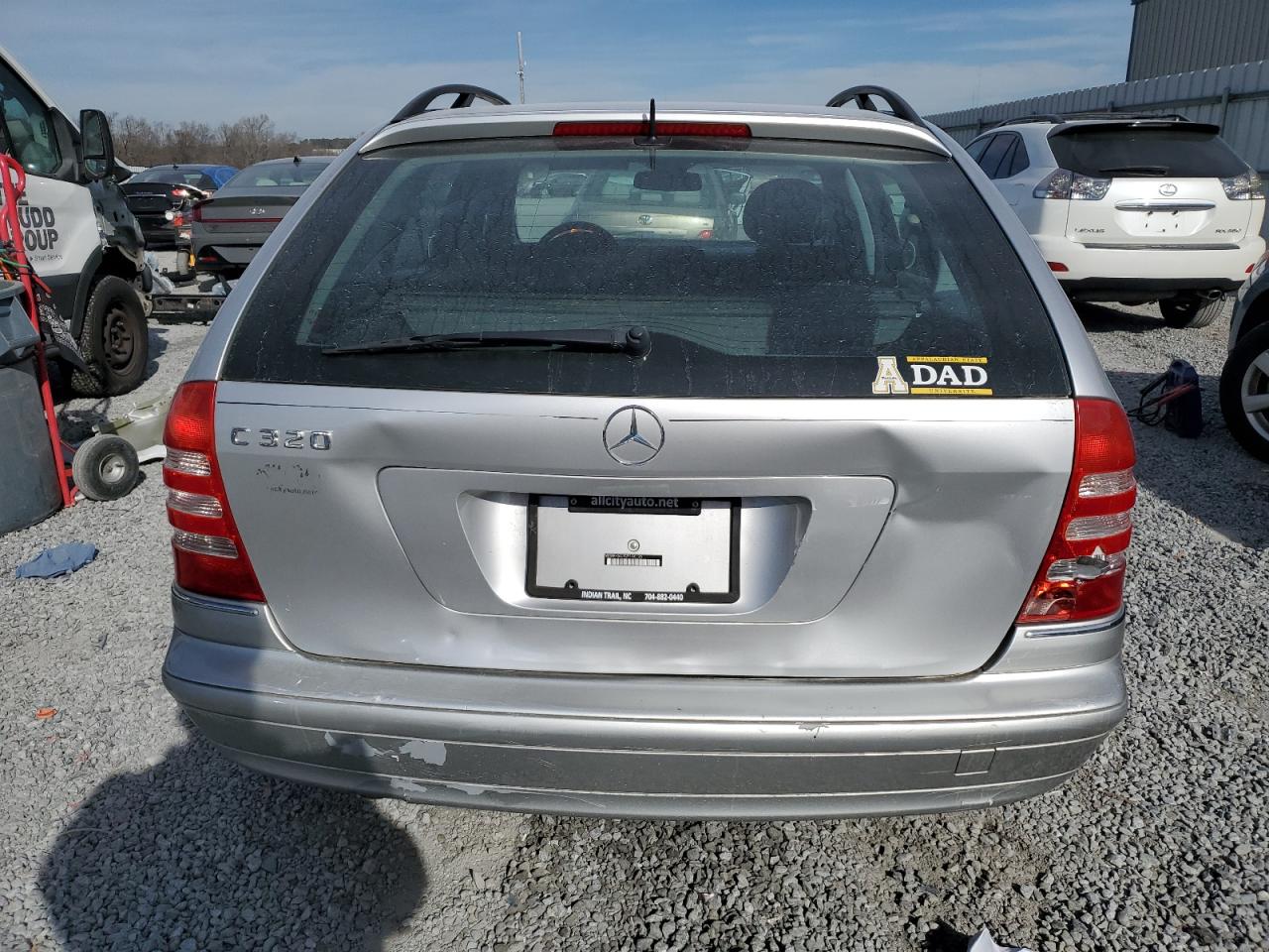 Photo 5 VIN: WDBRH64J92F146126 - MERCEDES-BENZ C-KLASSE 