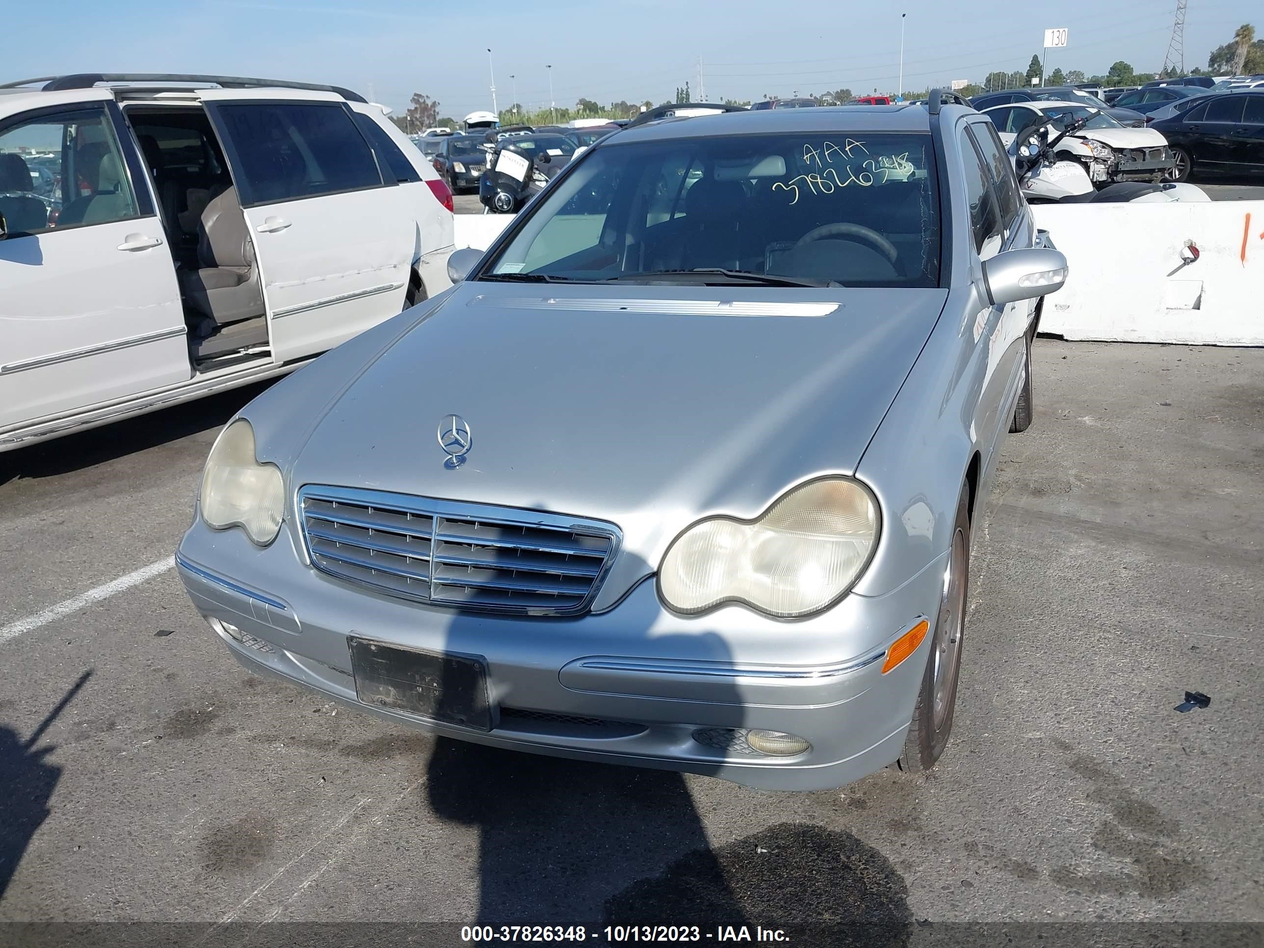 Photo 11 VIN: WDBRH64JX2F150959 - MERCEDES-BENZ C-KLASSE 