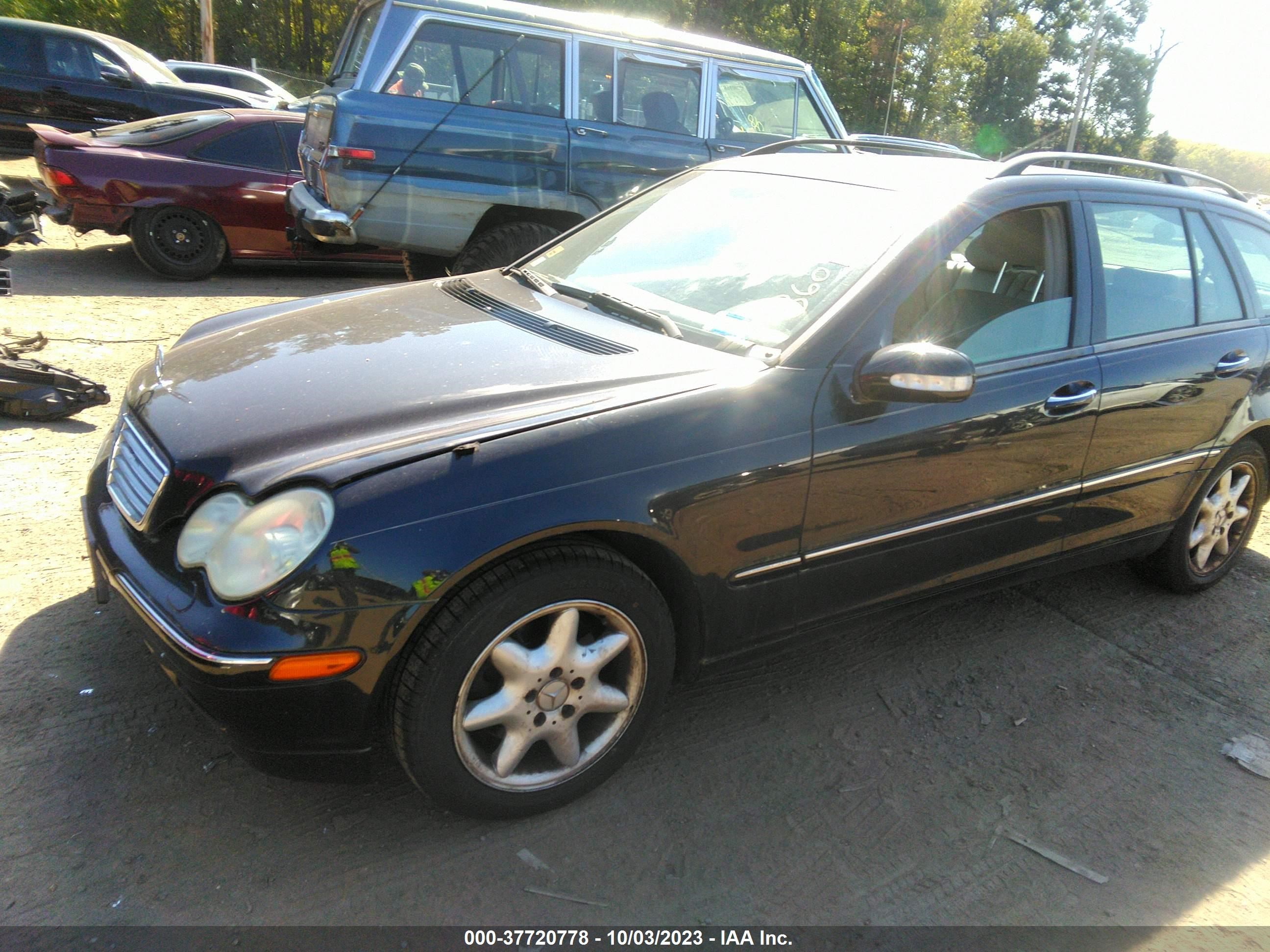 Photo 1 VIN: WDBRH84J44F539014 - MERCEDES-BENZ C-KLASSE 