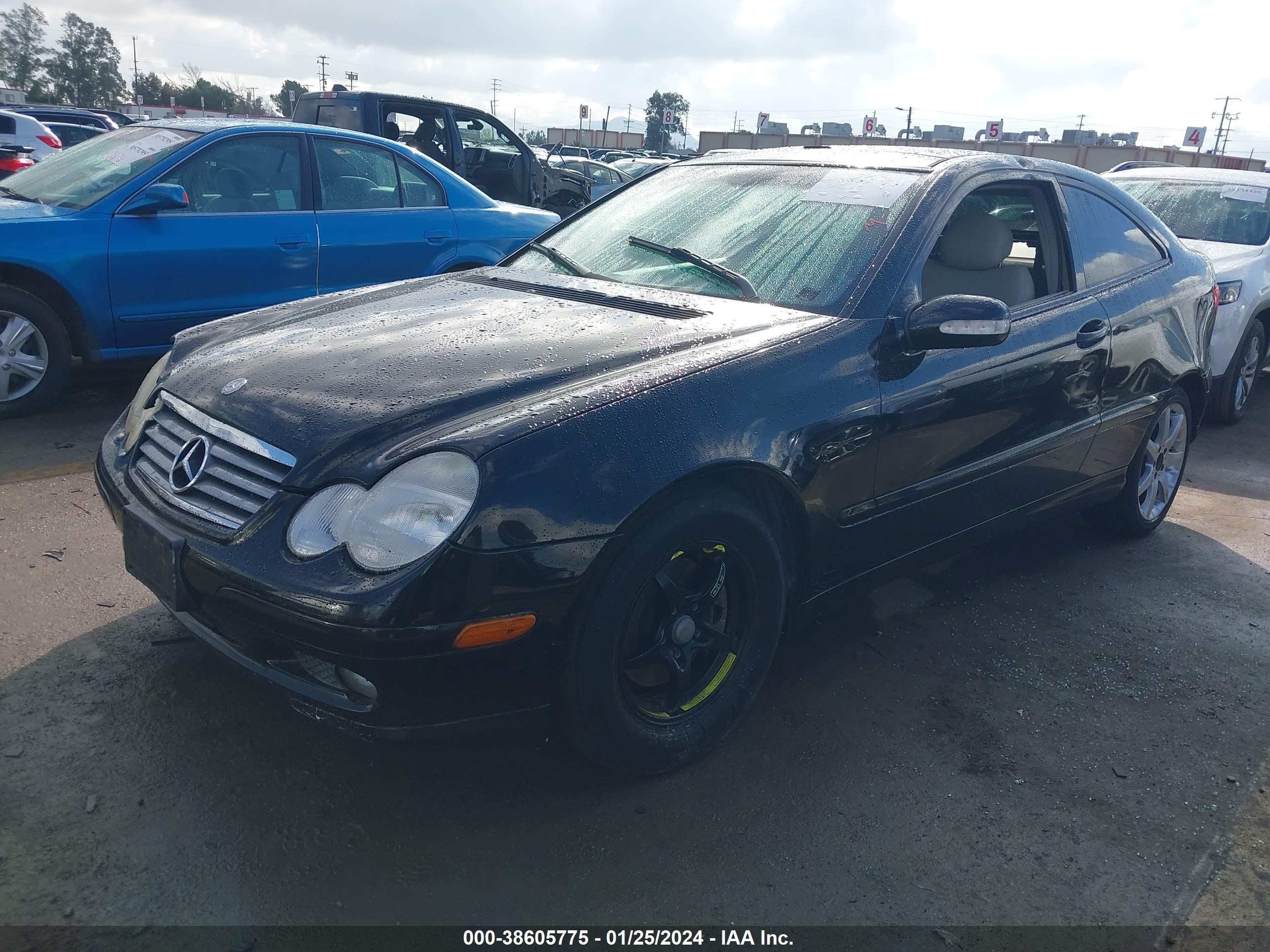 Photo 1 VIN: WDBRN40J04A622895 - MERCEDES-BENZ C-KLASSE 