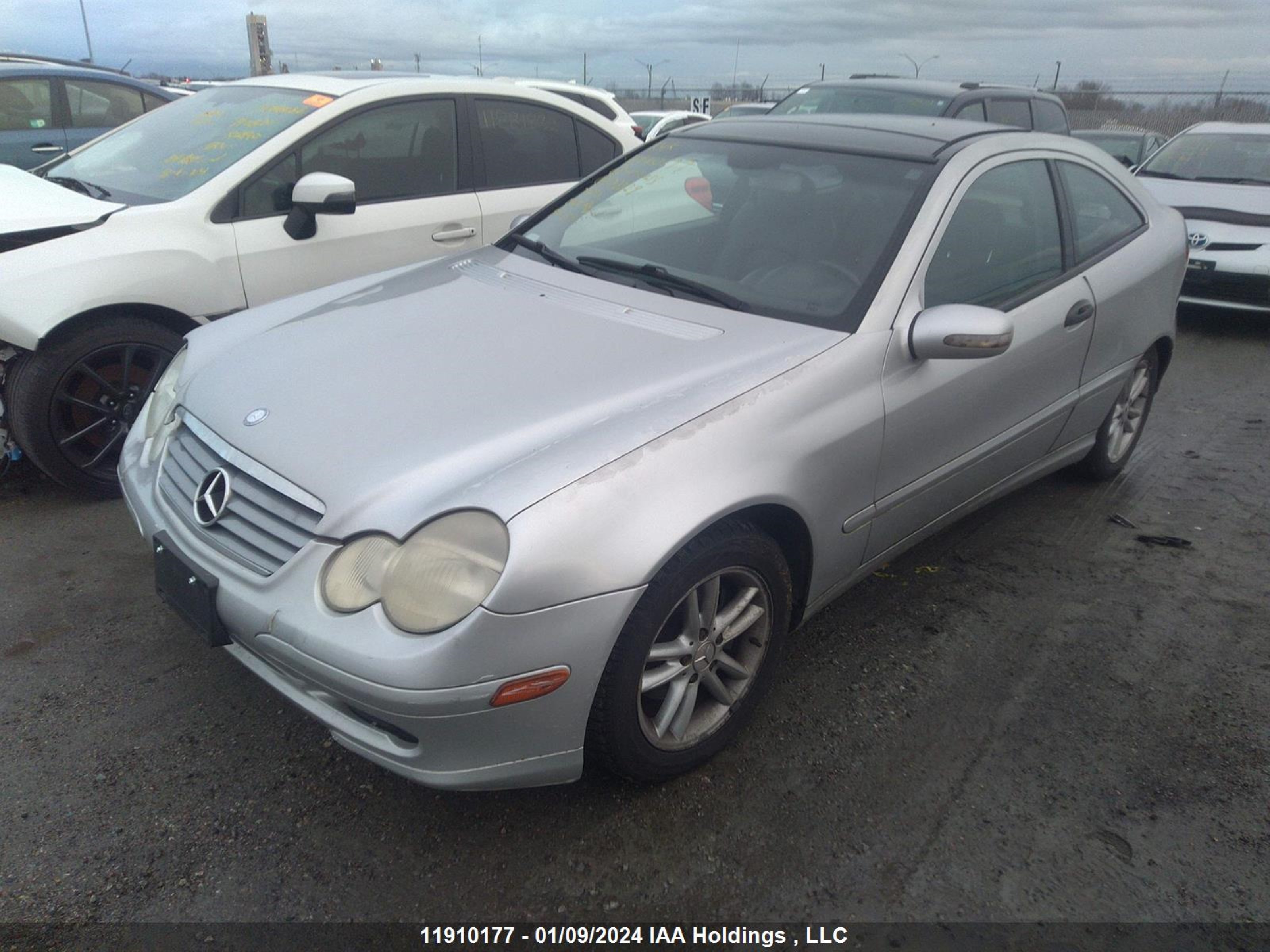 Photo 1 VIN: WDBRN40J13A473329 - MERCEDES-BENZ C-KLASSE 