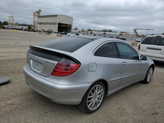 Photo 2 VIN: WDBRN40J44A600415 - MERCEDES-BENZ C 230K SPO 