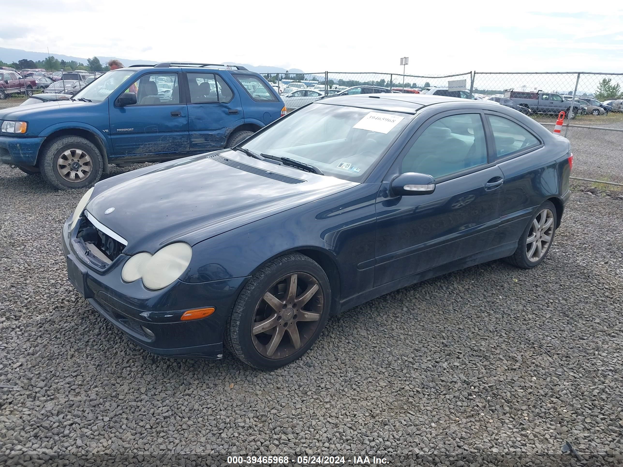 Photo 1 VIN: WDBRN40J84A613233 - MERCEDES-BENZ NULL 