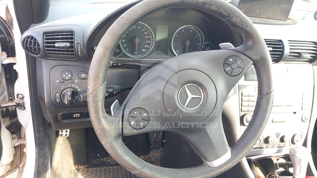 Photo 11 VIN: WDBRN46H19E042799 - MERCEDES CLC 