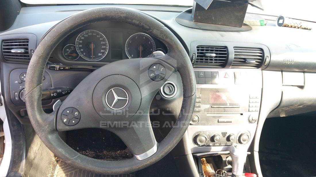 Photo 13 VIN: WDBRN46H19E042799 - MERCEDES CLC 