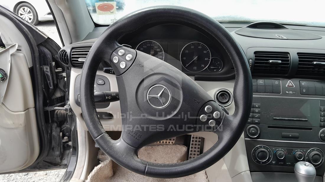 Photo 13 VIN: WDBRN46H97A960434 - MERCEDES 180 C 