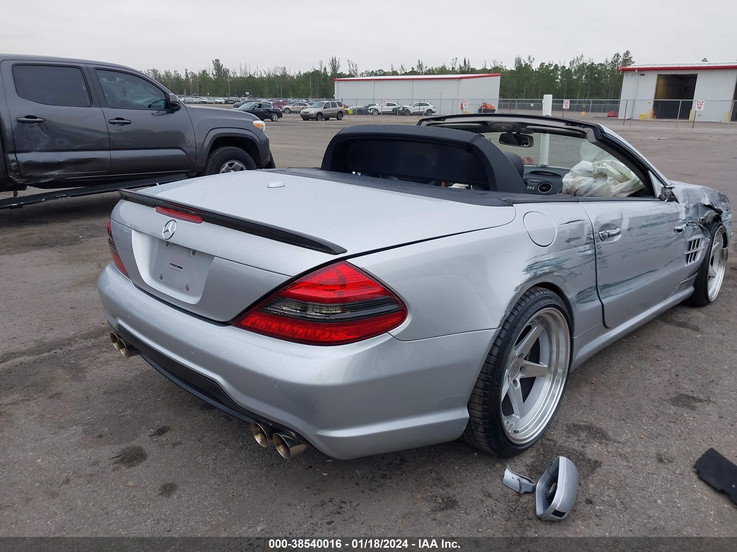 Photo 3 VIN: WDBSK71F59F148801 - MERCEDES-BENZ SL-KLASSE 