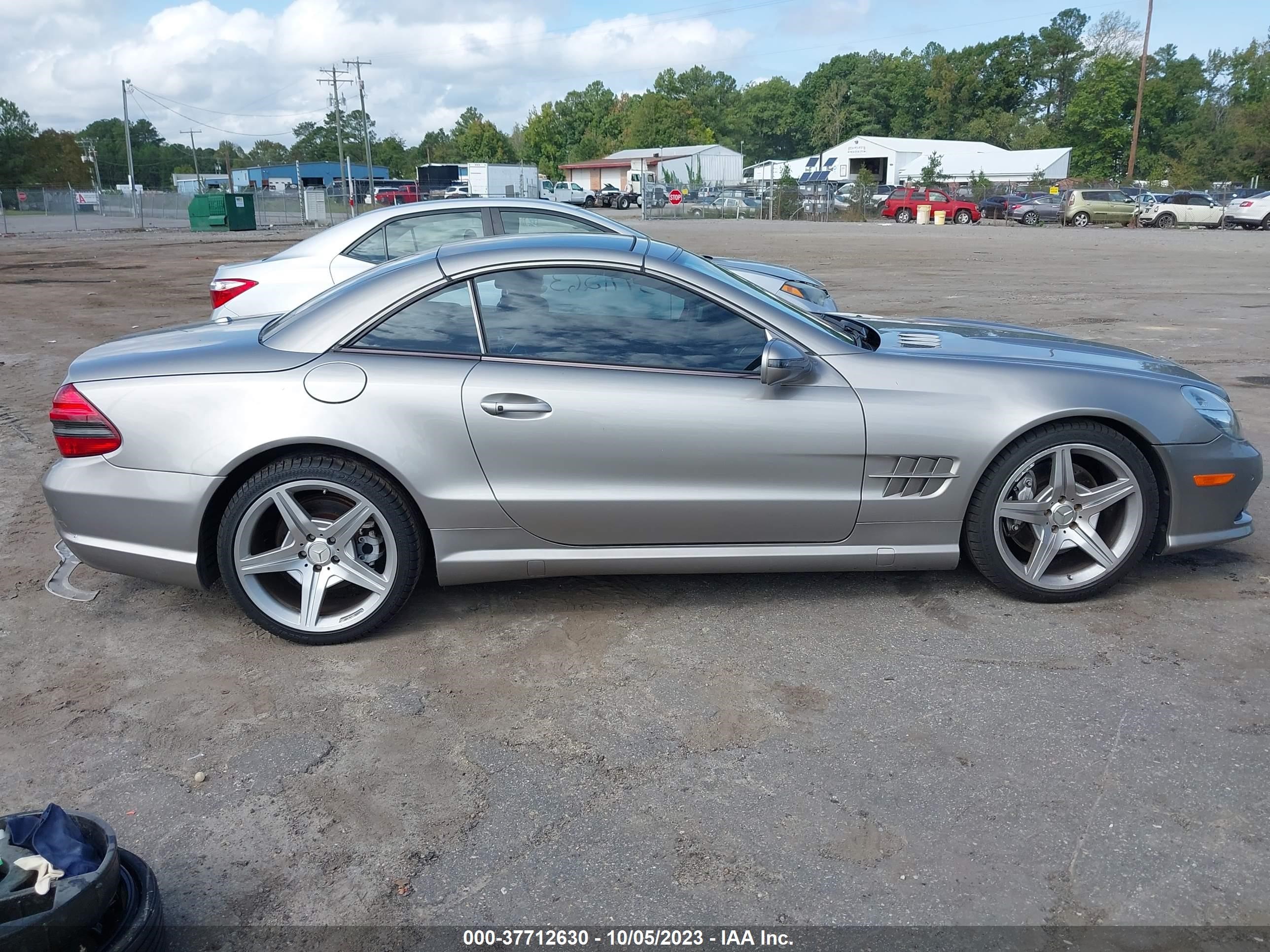 Photo 12 VIN: WDBSK71F89F148629 - MERCEDES-BENZ SL-KLASSE 