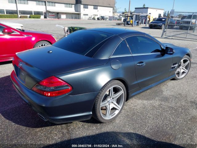 Photo 3 VIN: WDBSK7BAXBF163867 - MERCEDES-BENZ SL 550 