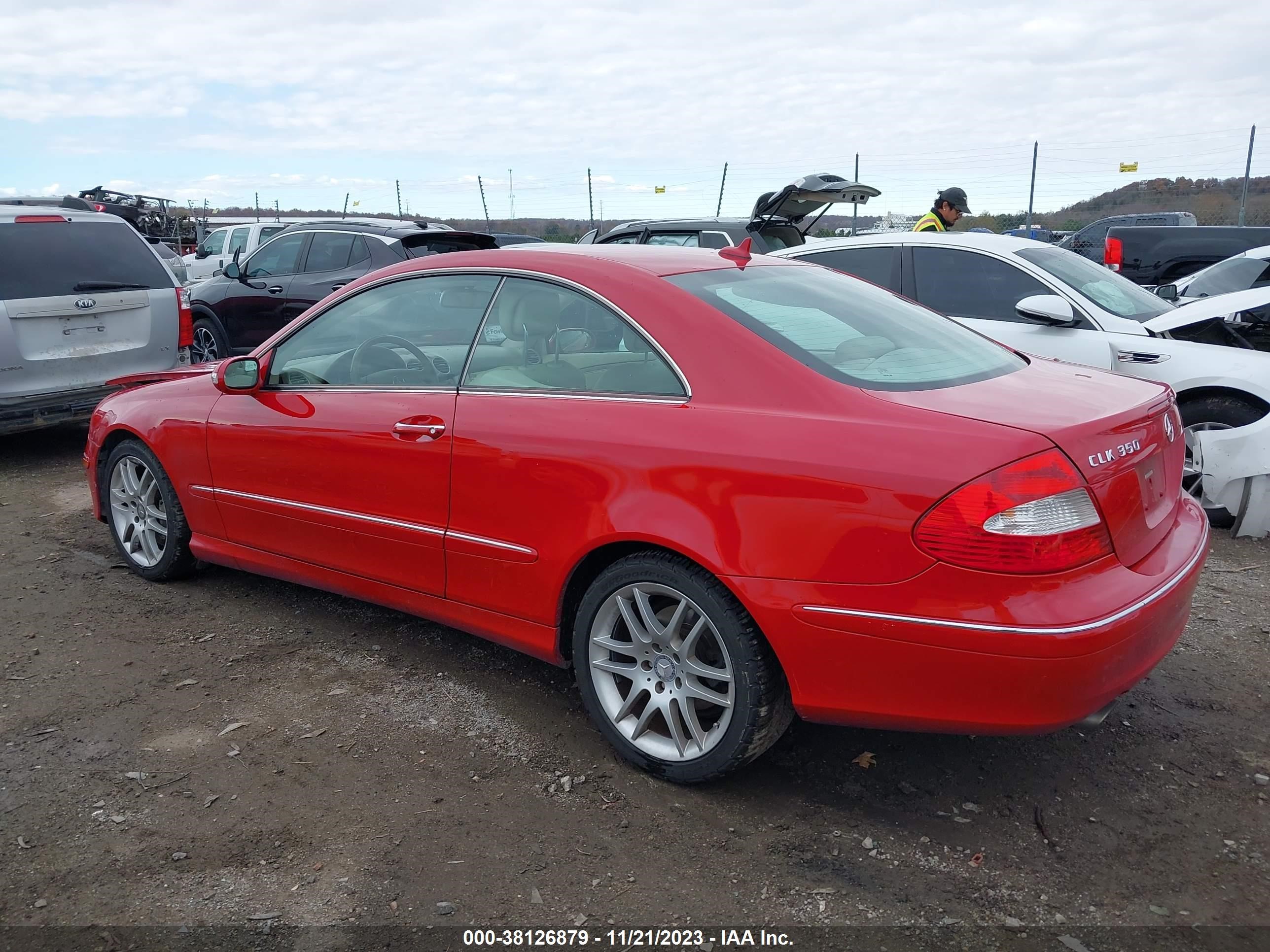 Photo 2 VIN: WDBTJ56H59F268152 - MERCEDES-BENZ NULL 