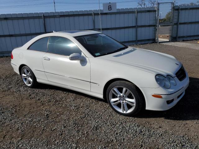 Photo 3 VIN: WDBTJ56H89F263656 - MERCEDES-BENZ CLK-CLASS 