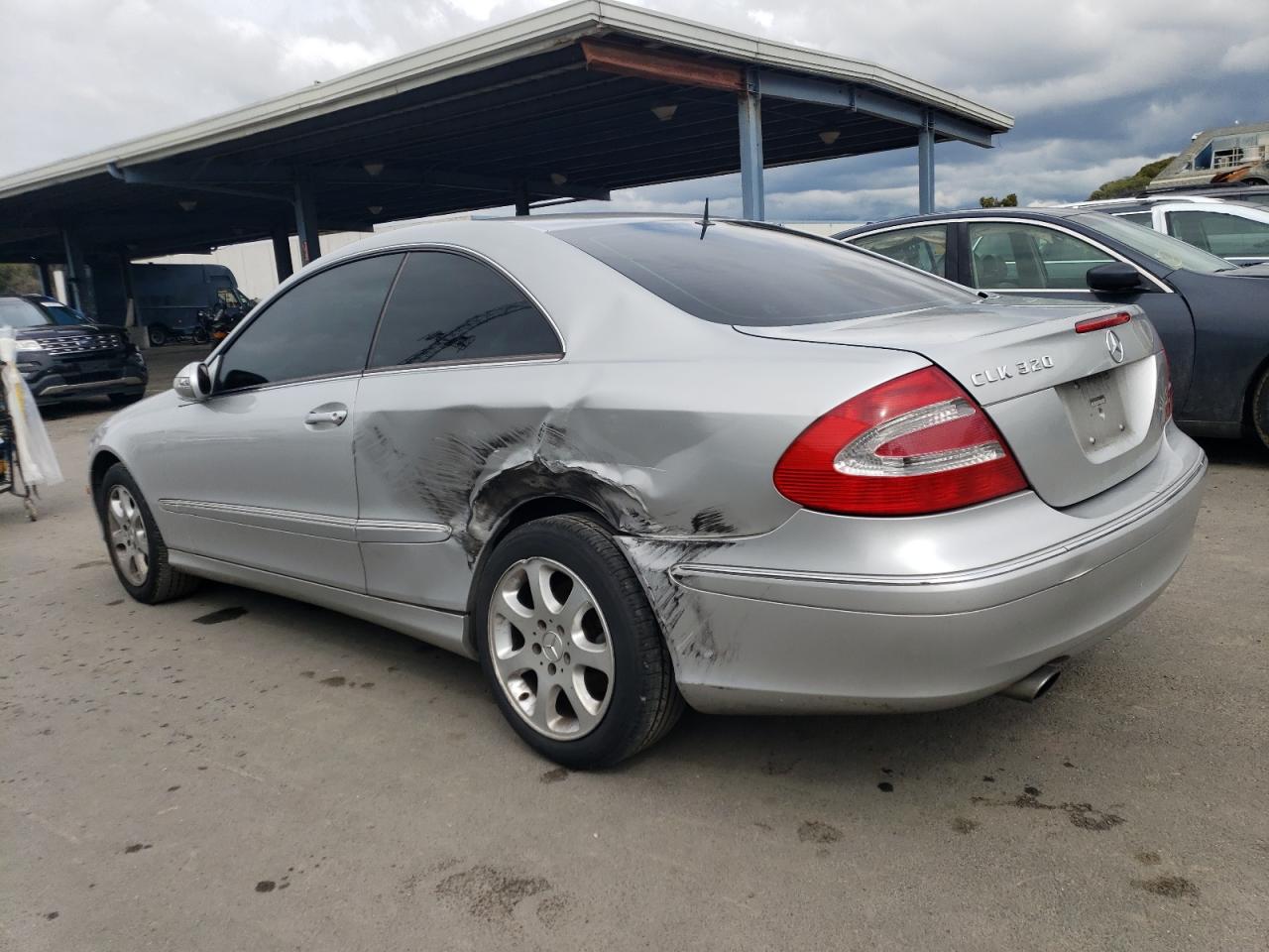 Photo 1 VIN: WDBTJ65J34F117121 - MERCEDES-BENZ CLK-KLASSE 