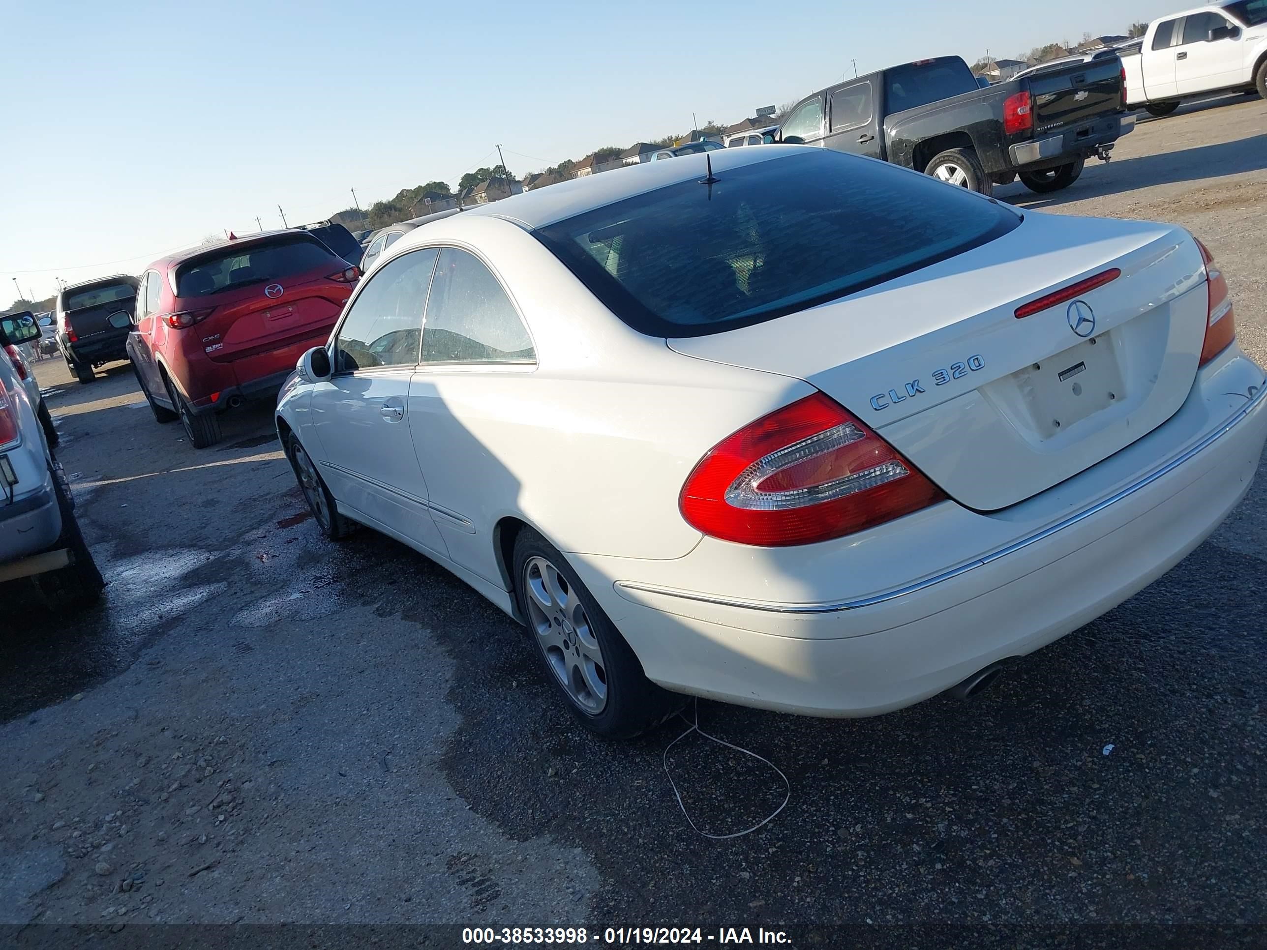 Photo 2 VIN: WDBTJ65J64F108123 - MERCEDES-BENZ CLK-KLASSE 