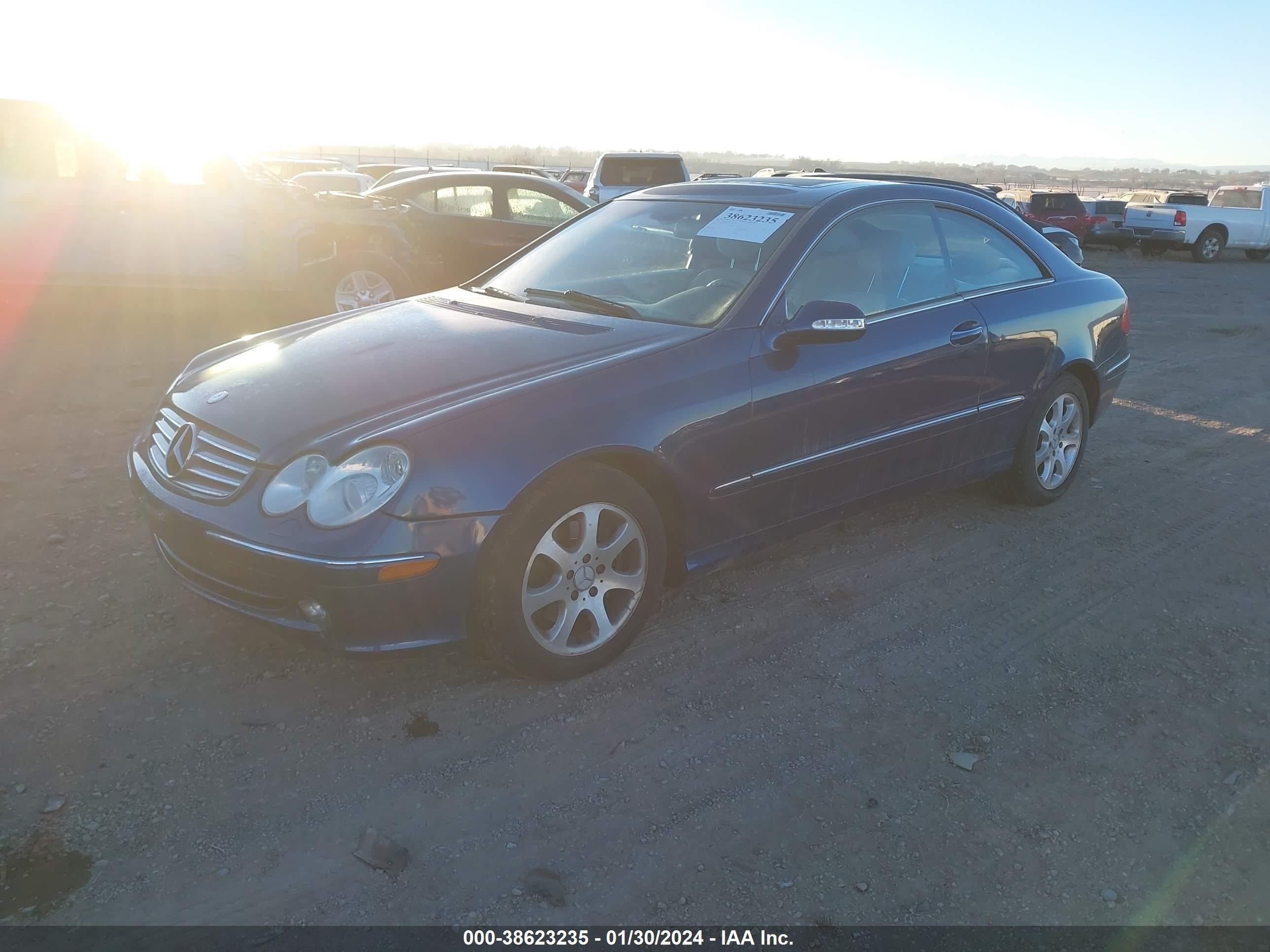 Photo 1 VIN: WDBTJ65J74F077156 - MERCEDES-BENZ CLK-KLASSE 