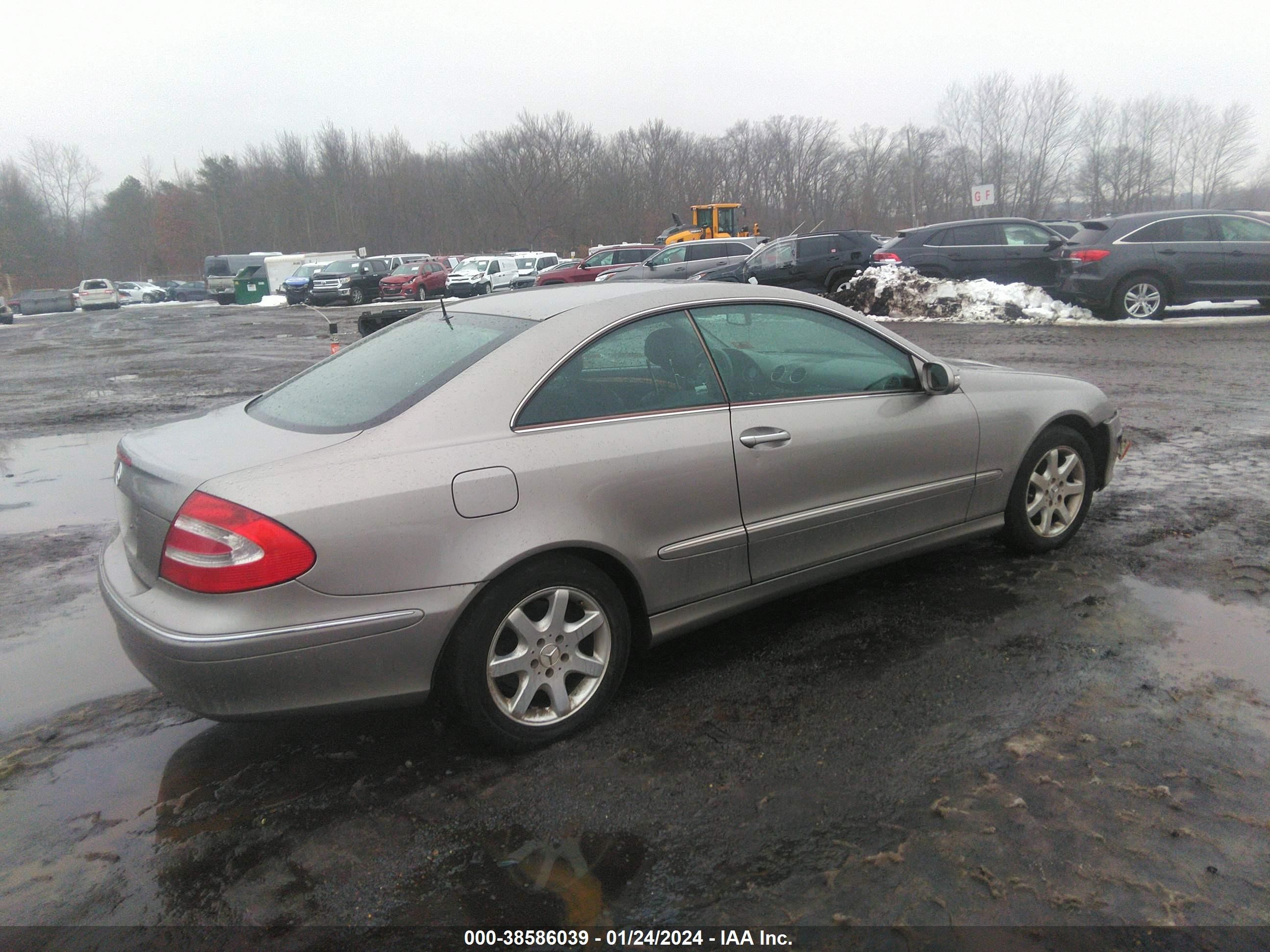 Photo 3 VIN: WDBTJ65J74F111547 - MERCEDES-BENZ CLK-KLASSE 