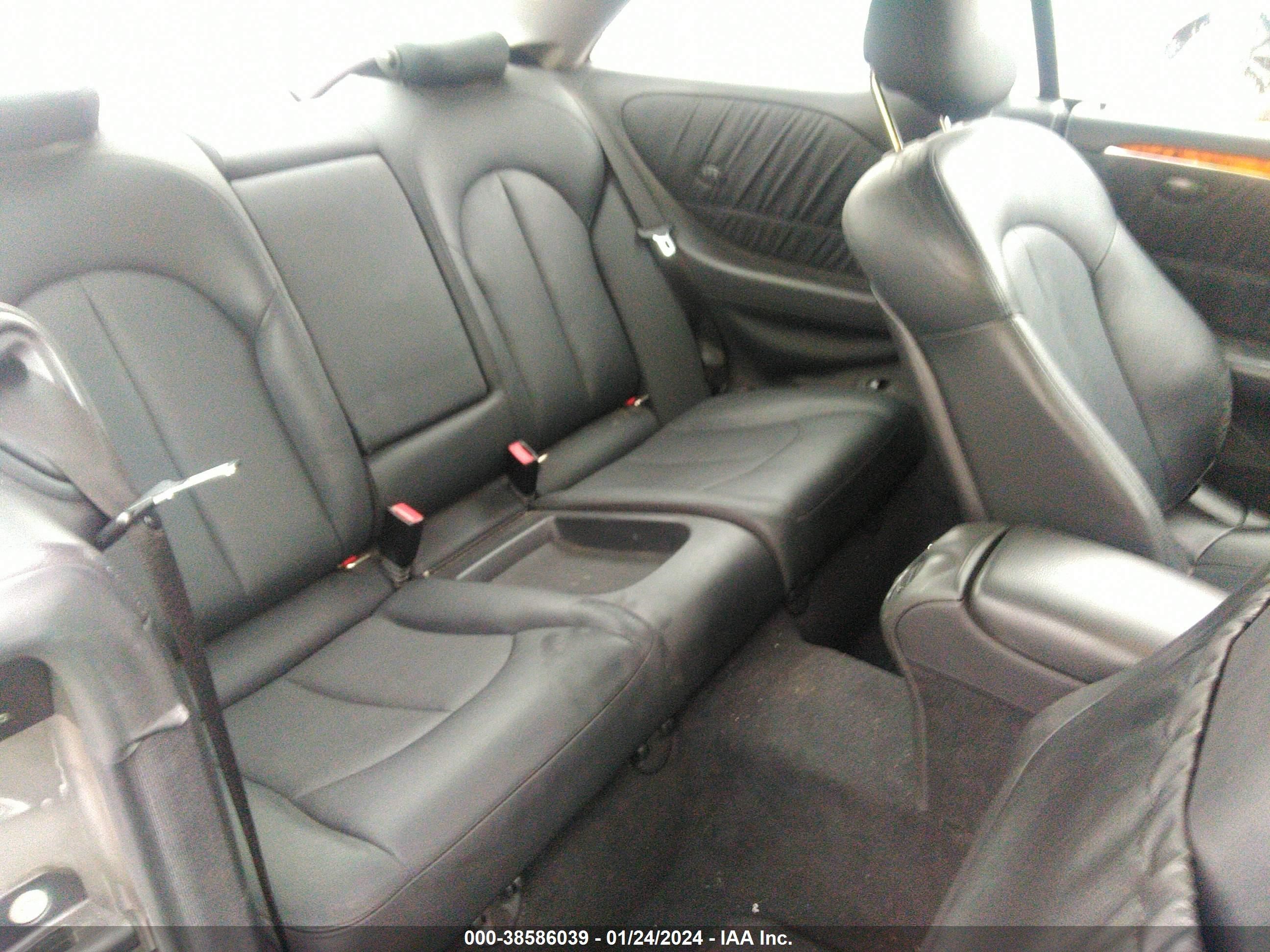 Photo 7 VIN: WDBTJ65J74F111547 - MERCEDES-BENZ CLK-KLASSE 