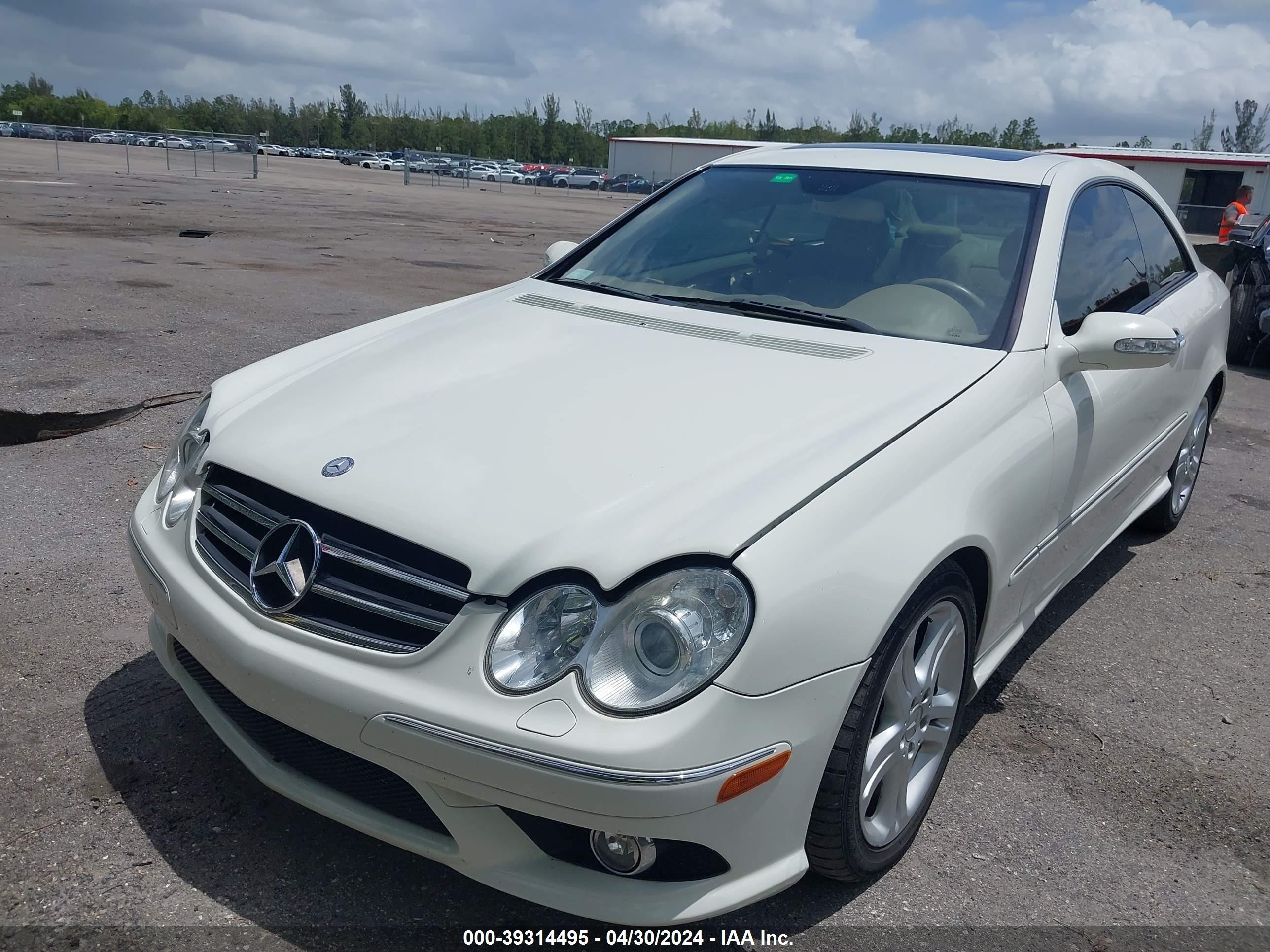 Photo 1 VIN: WDBTJ72H98F254416 - MERCEDES-BENZ NULL 