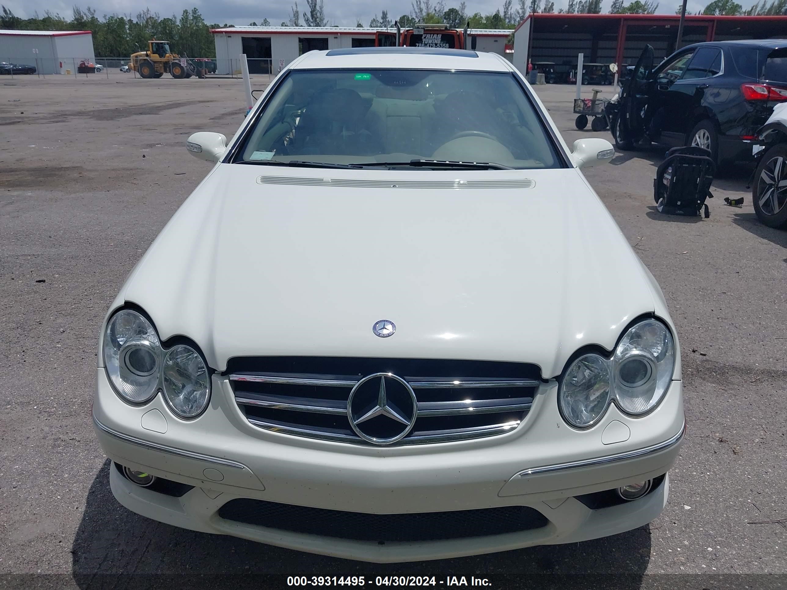 Photo 11 VIN: WDBTJ72H98F254416 - MERCEDES-BENZ NULL 