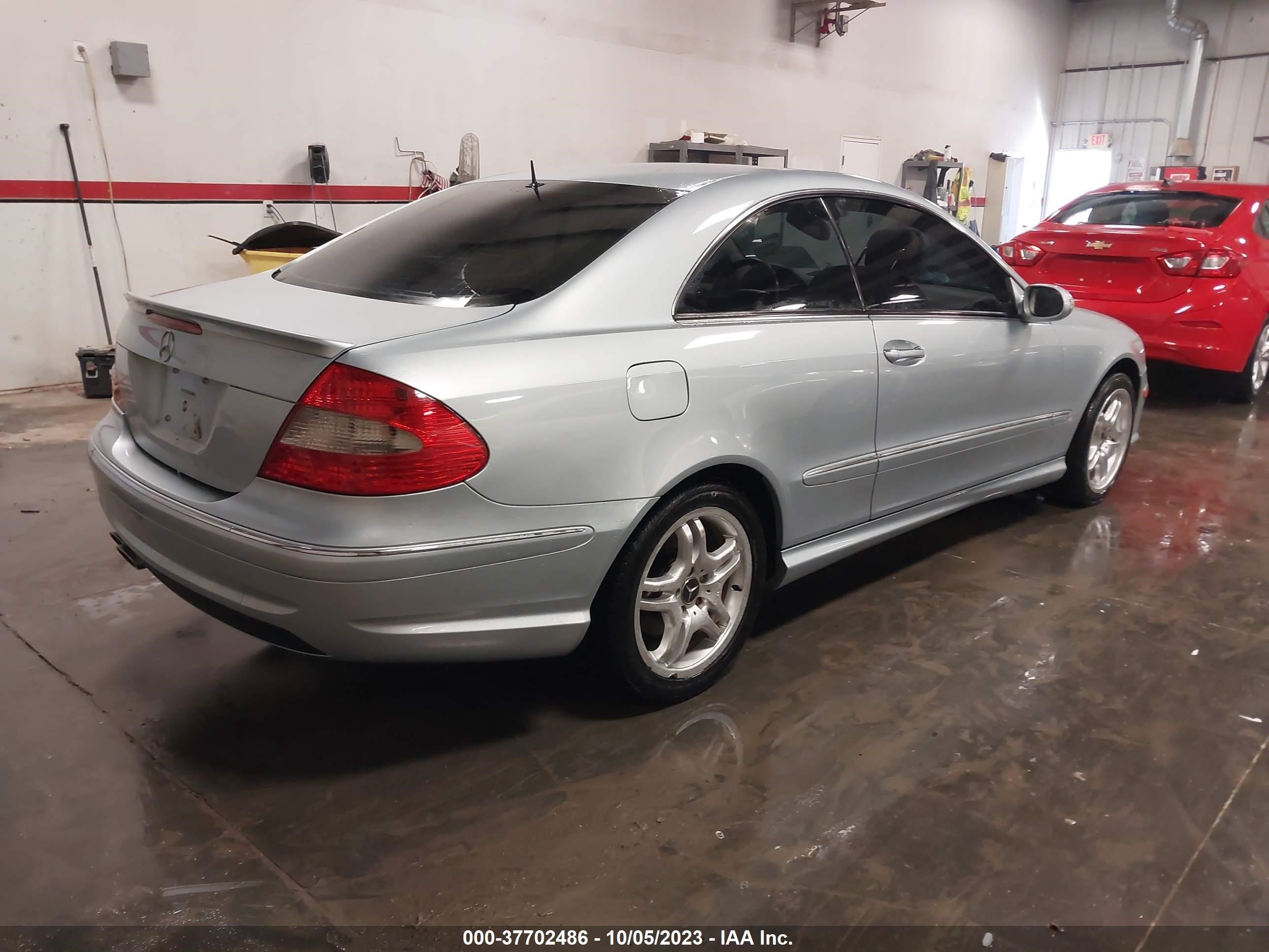 Photo 3 VIN: WDBTJ75H66F179604 - MERCEDES-BENZ CLK-KLASSE 