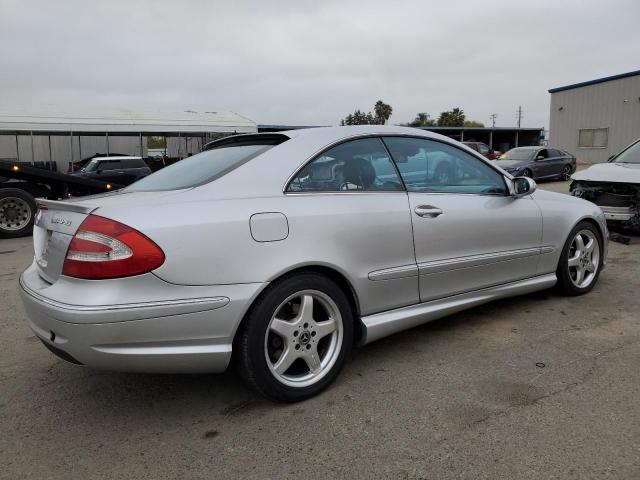 Photo 2 VIN: WDBTJ75J04F110990 - MERCEDES-BENZ CLK 500 