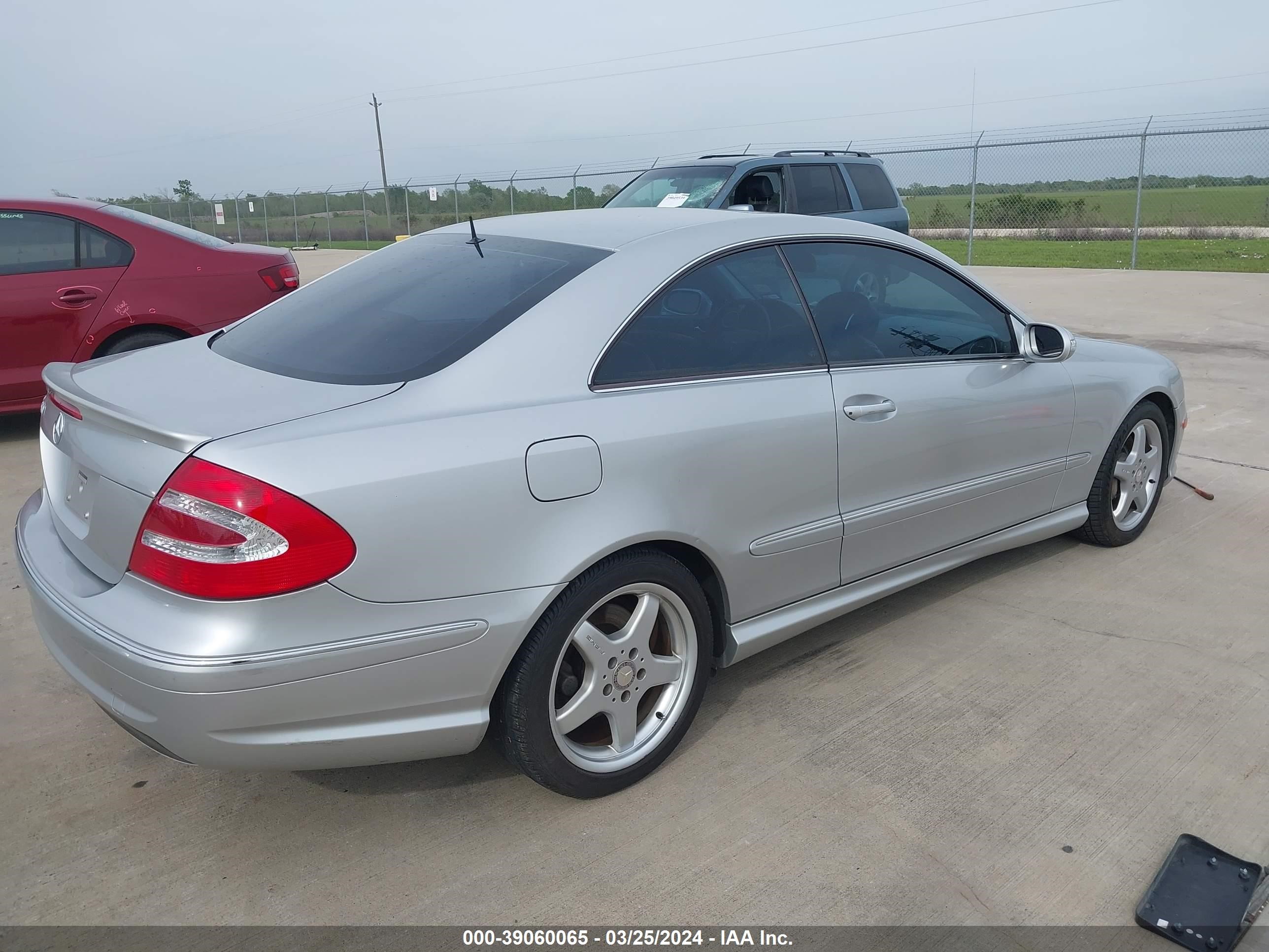 Photo 3 VIN: WDBTJ75J14F068314 - MERCEDES-BENZ NULL 